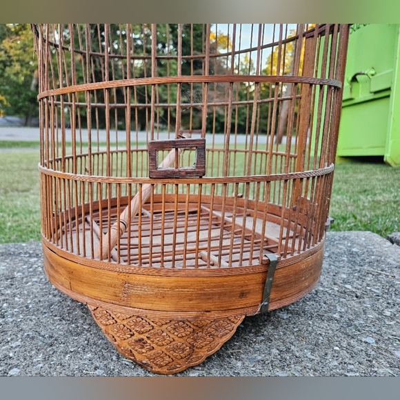 Beautiful Vintage Wooden Bird Cage - Picture 5 of 6